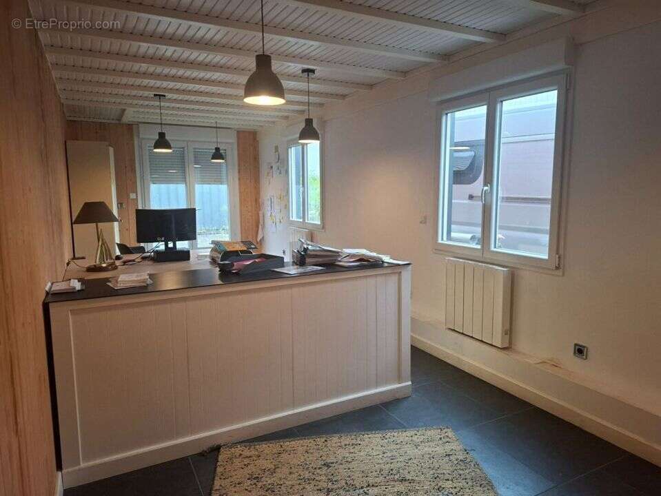 Commerce à DIVES-SUR-MER