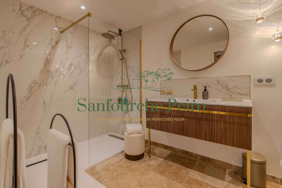 Appartement à SARLAT-LA-CANEDA