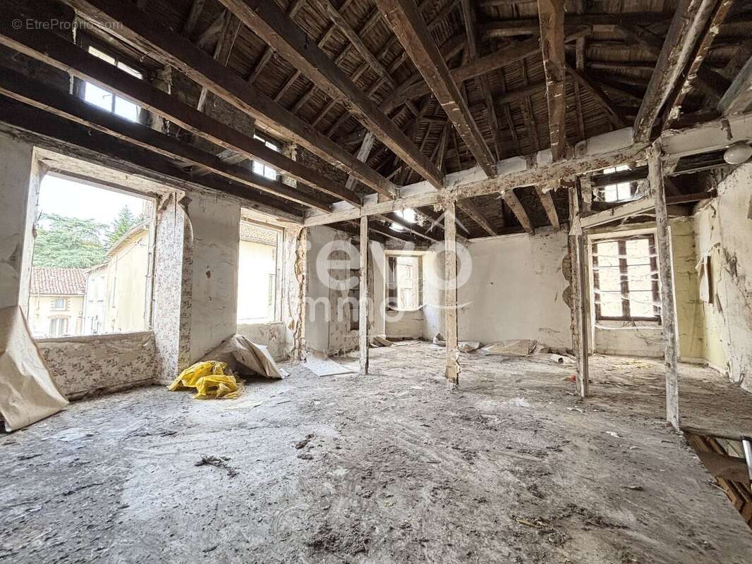 Maison à LA FORET-SUR-SEVRE