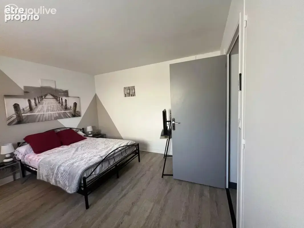 Maison de qualité avec appartement indépendant, terrain arboré de 2 500 m² et ascenseur extérieur - photo 24