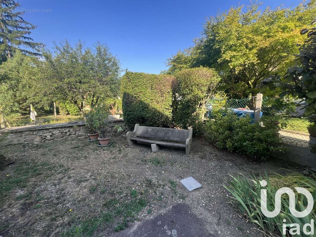 Photo 4 - Maison à SAINTRY-SUR-SEINE