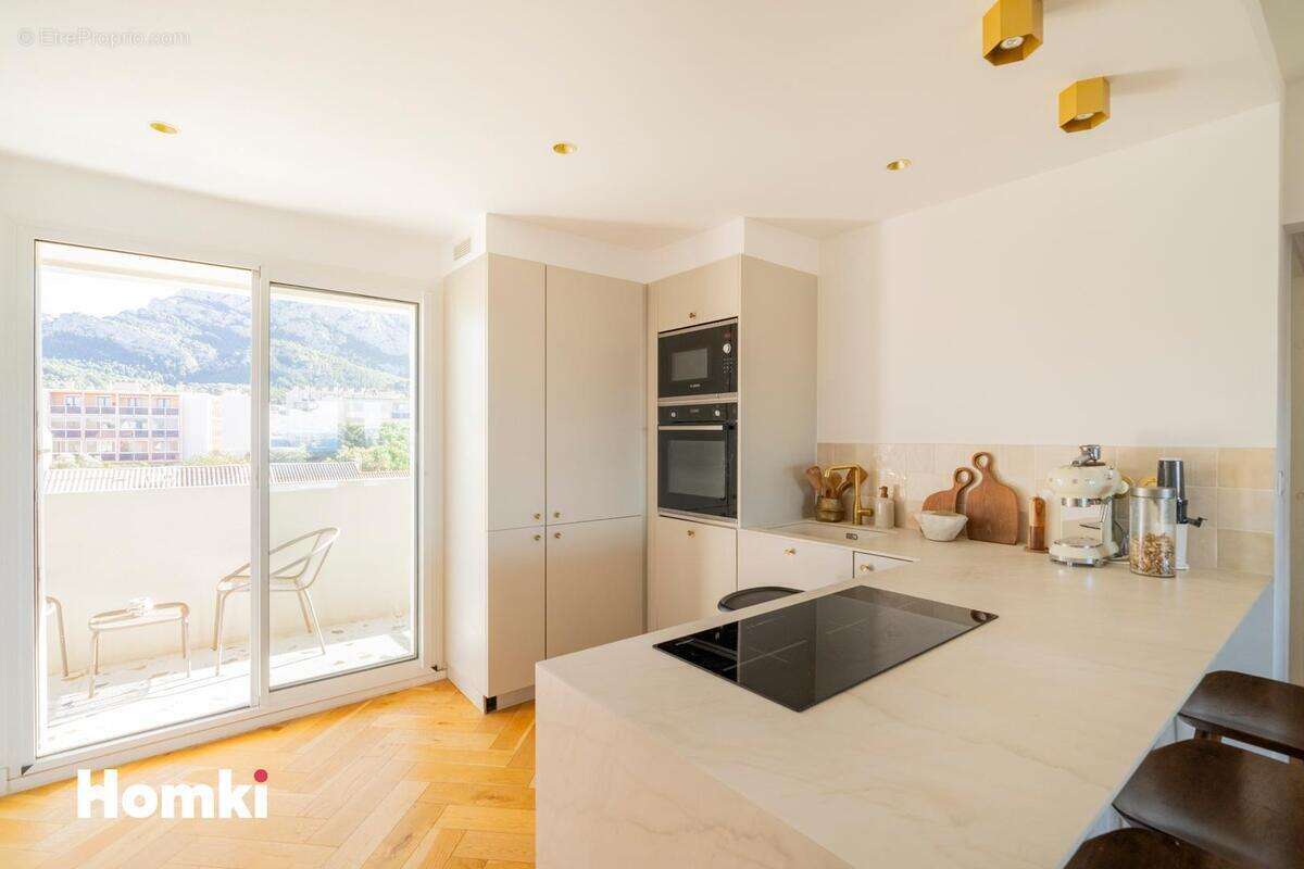 Appartement à MARSEILLE-8E