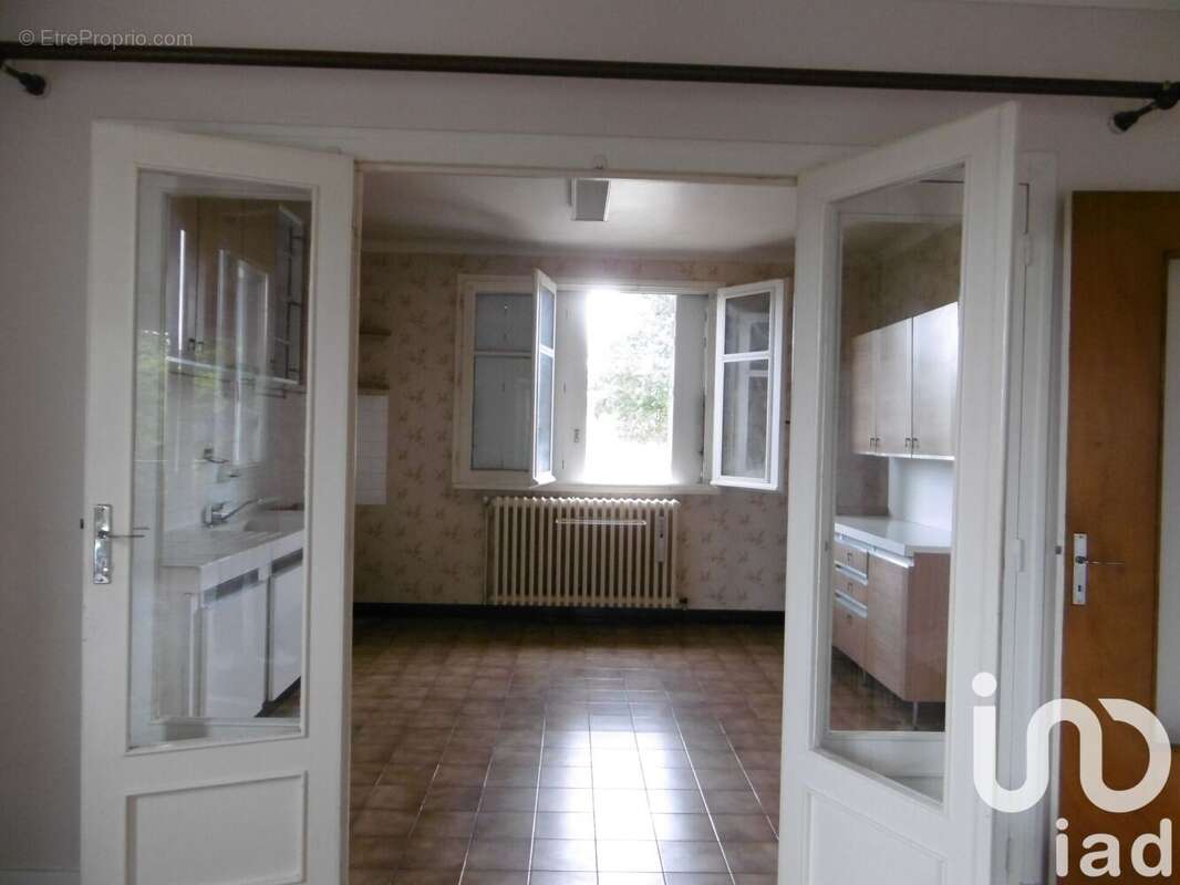 Maison 109 m² à Montmorillon  - photo 5