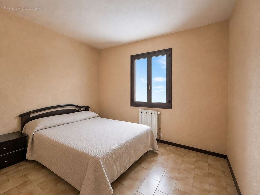 Maison à vendre 6 pièces SAUVIAN (34) - photo 3