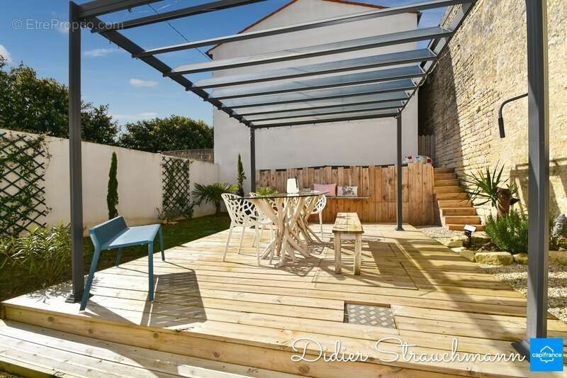 Maison à AIGREFEUILLE-D'AUNIS