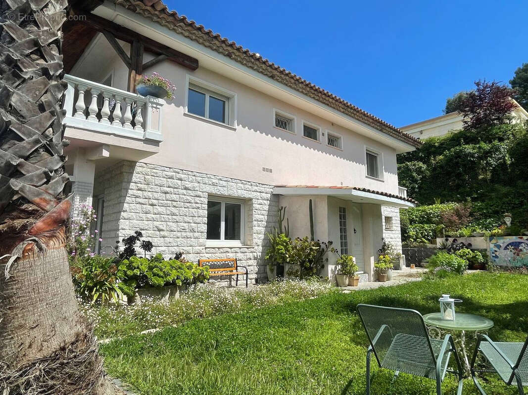 Propriete vence vue degagee collines piscine - photo 21