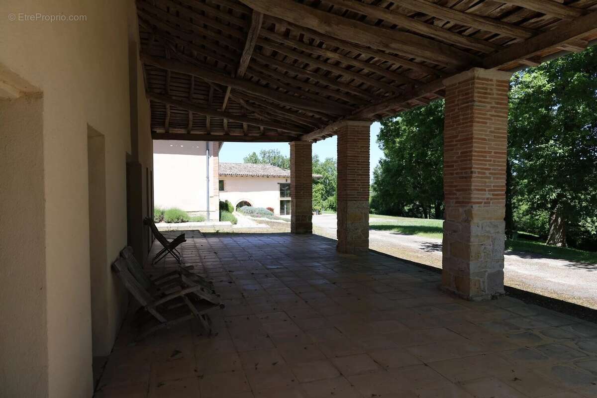 Maison à MONCLAR-DE-QUERCY