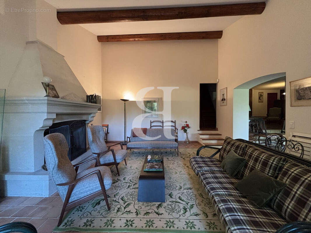 Maison à VAISON-LA-ROMAINE