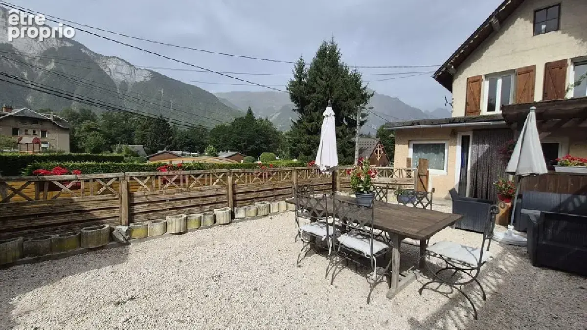 Maison 6 pièces 167 m² à vendre à Le Bourg-D'oisans (38520) - photo 2