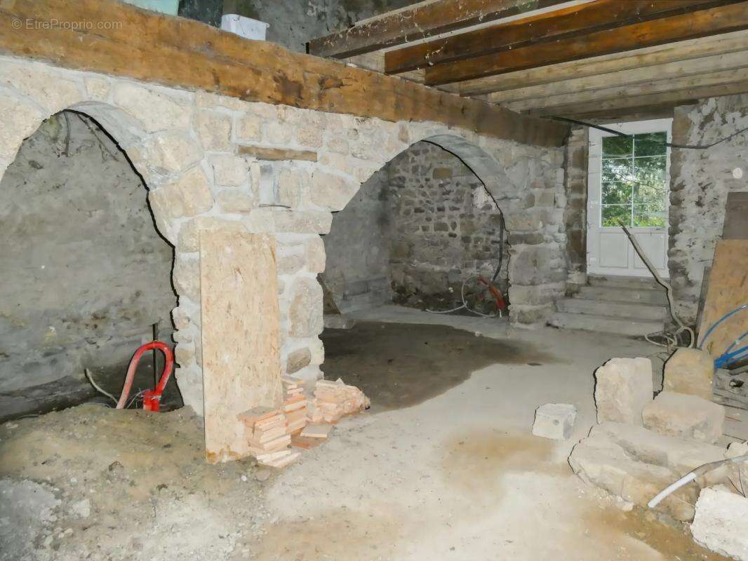 Maison à MAGNY-LE-DESERT