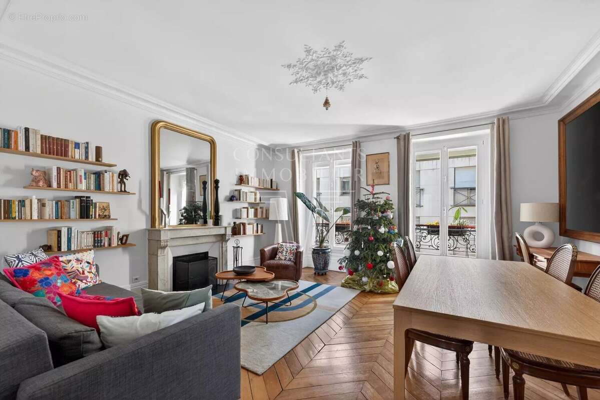 Appartement à LEVALLOIS-PERRET