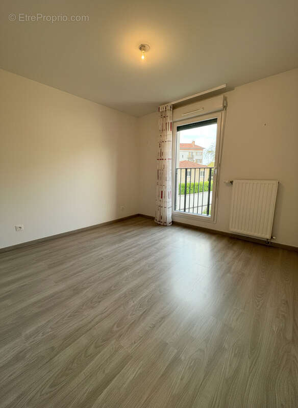 Appartement à OULLINS