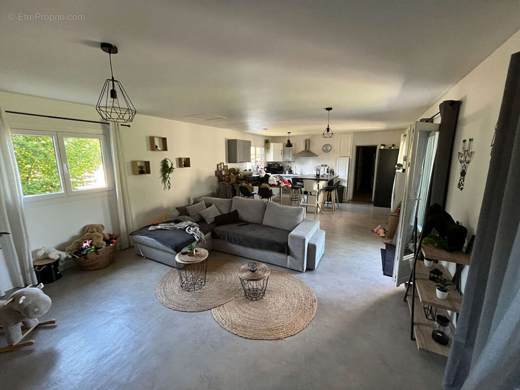 Maison à SAINT-GERMAIN-DES-PRES