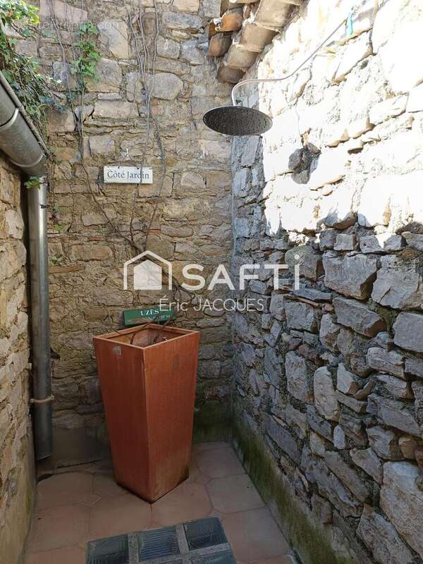 Maison 141 m² à Saint-Cesaire-De-Gauzignan  - photo 8