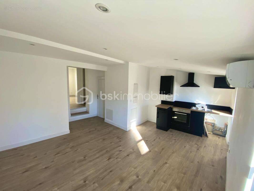 Appartement à GONFARON