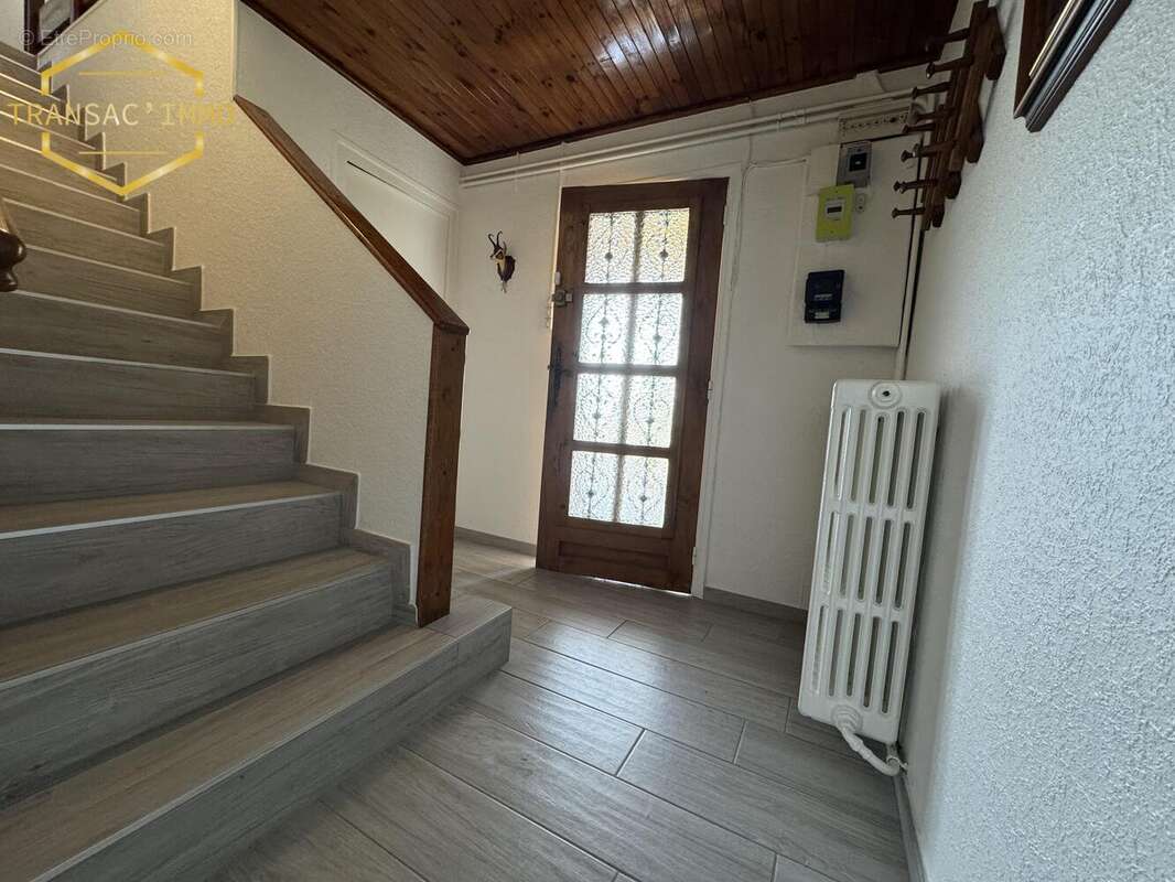 n°10 - Maison à SAINT-EGREVE