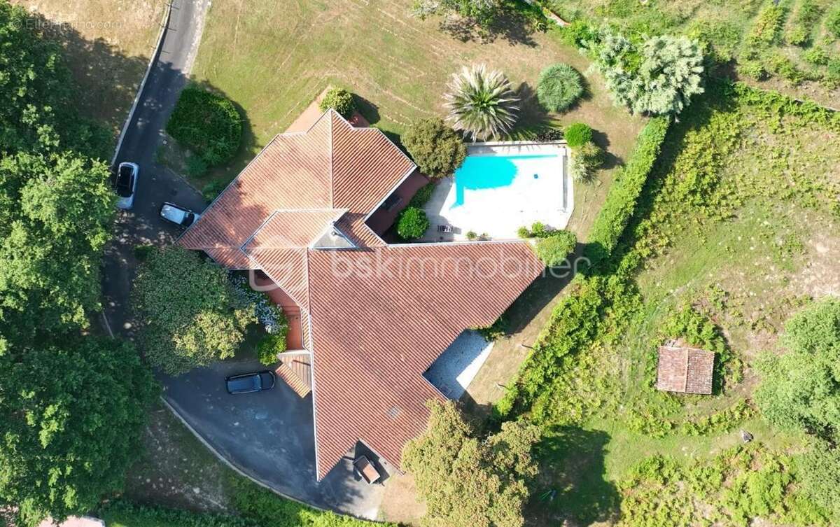 Superbe propriété de 190 m²  – Calme, piscine et nature aux portes de Dax - photo 2
