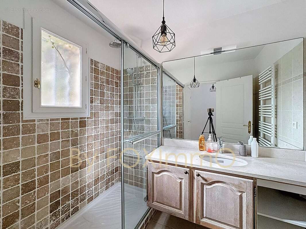 Villa vue mer, cote d azur, piscine, jardin, parking , garage exposition sud - photo 15