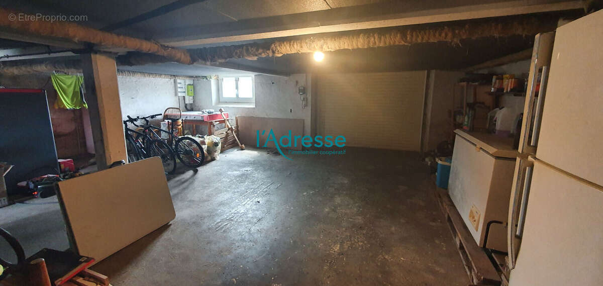 Maison à MONTREVAULT