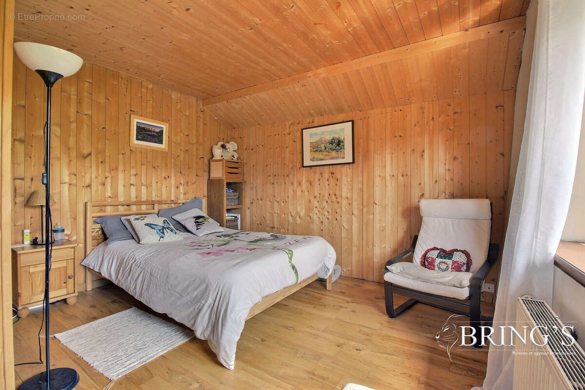 Maison à CRANVES-SALES