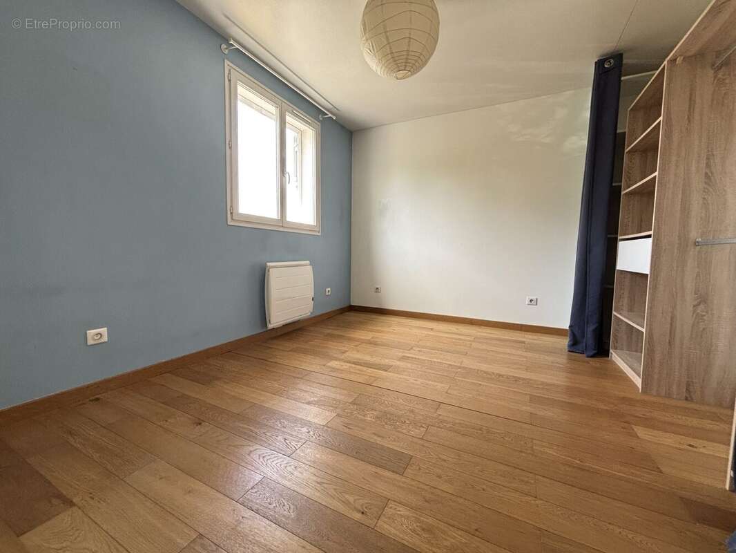 Maison 83 m² à Saint-Germain-Les-Corbeil  - photo 7