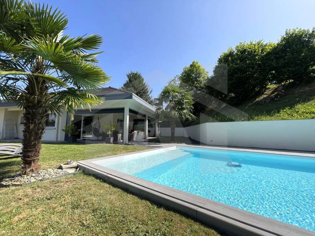 Maison à SAINT-MARTIN-D&#039;URIAGE