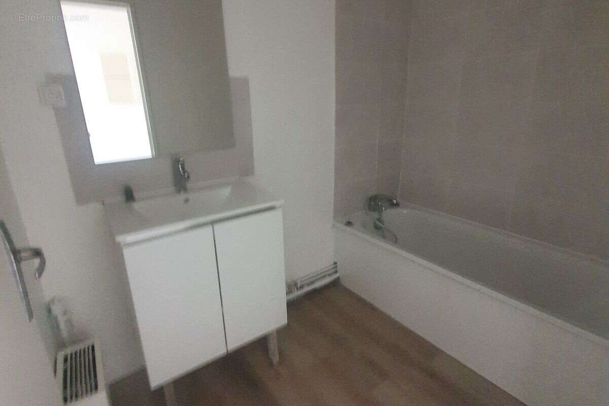 Appartement à MARSEILLE-11E