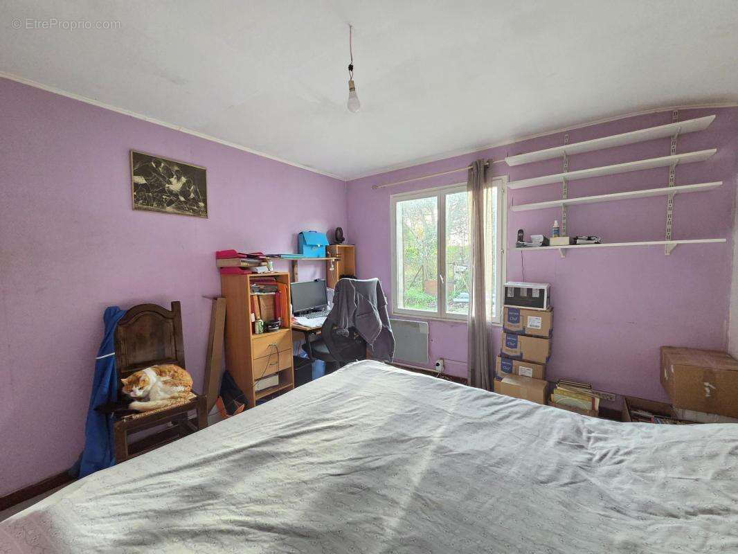 Maison à SAINT-JEAN-D'ANGELY