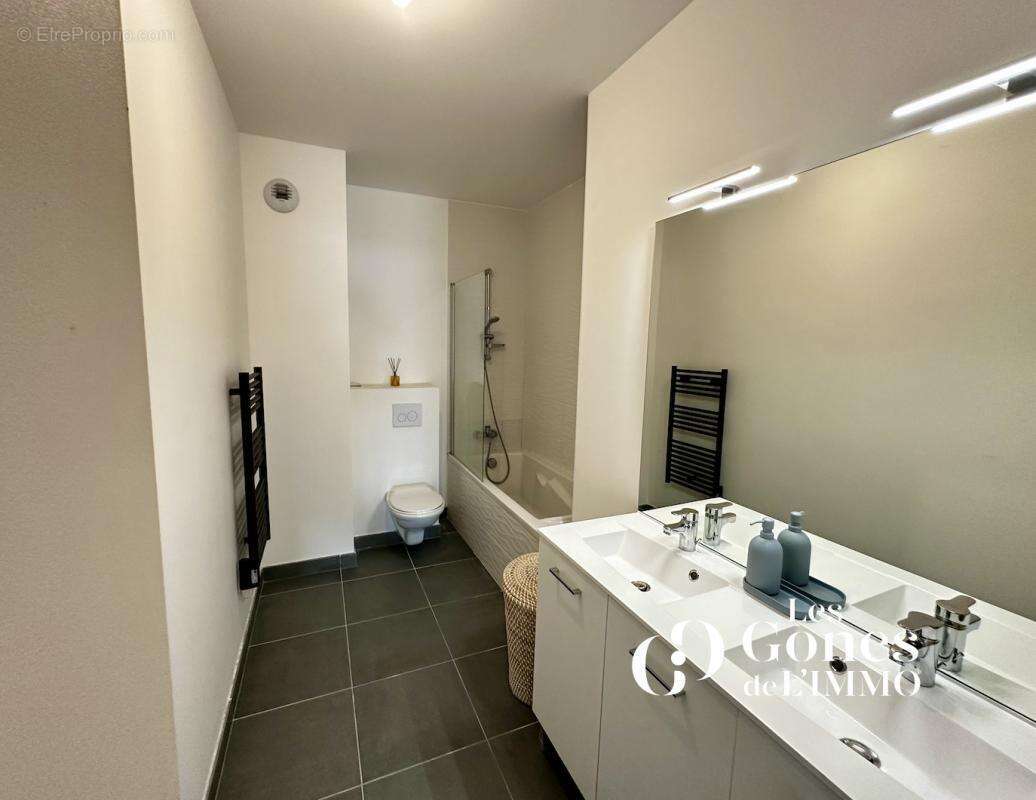 Appartement à CRAPONNE