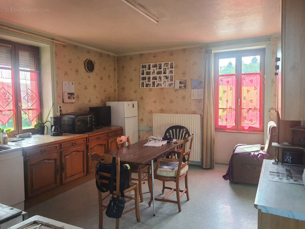 Maison à SAINT-GERMAIN-LAVAL