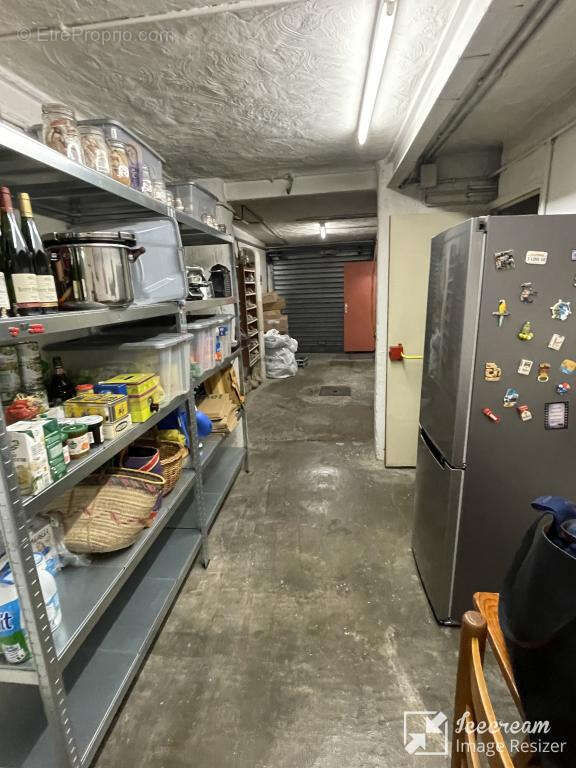 Commerce à VILLENEUVE-LOUBET