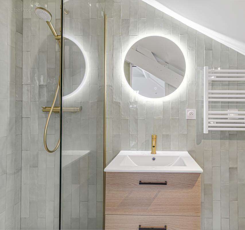 Appartement à COLOMBES