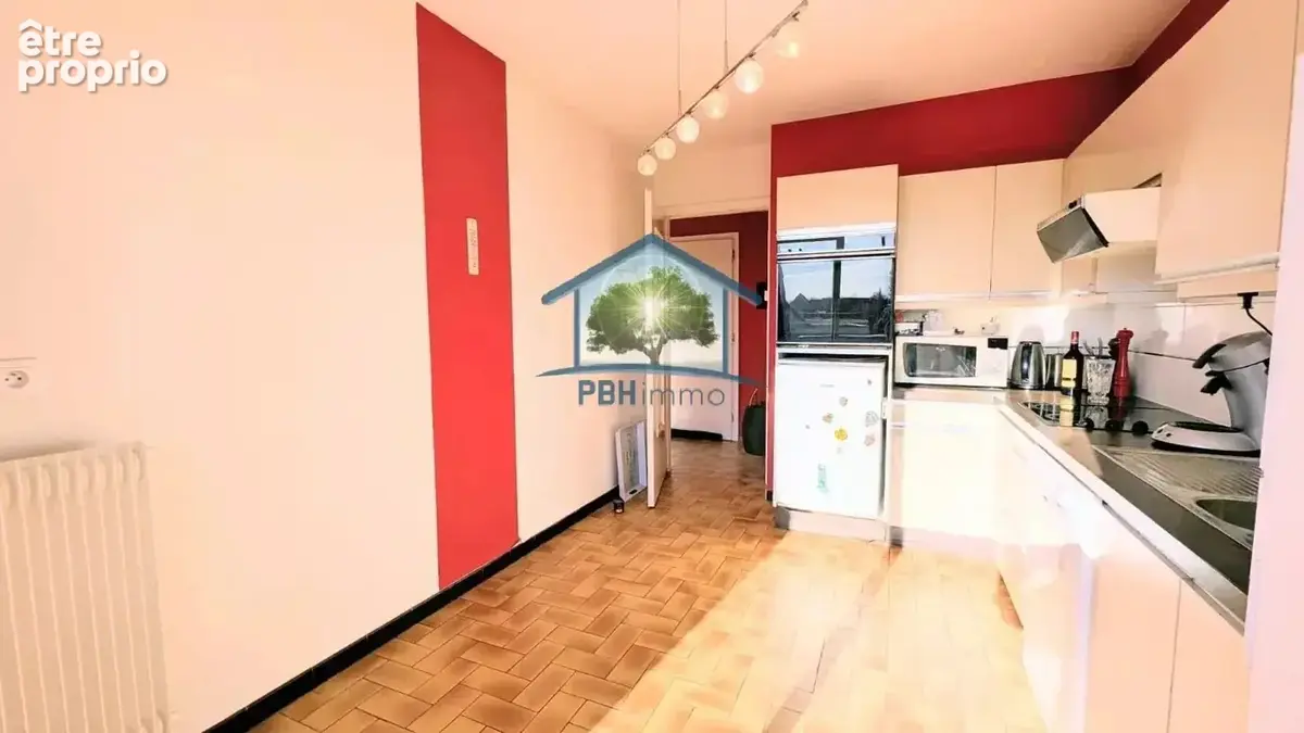 OSTWALD (67) - Appartement T3 de 72 m² au 3ème et dernier étage avec ascenseur et terrasse - photo 10