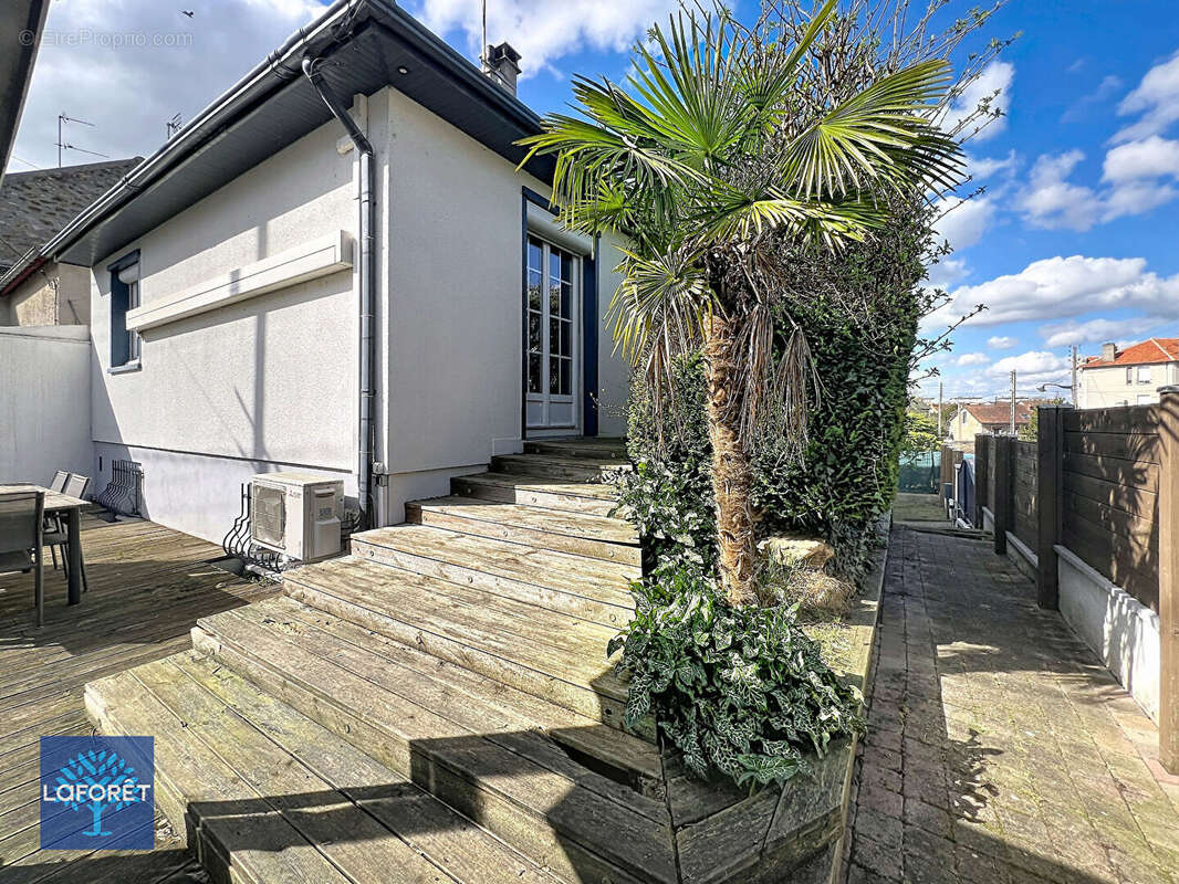 Maison à CORBEIL-ESSONNES