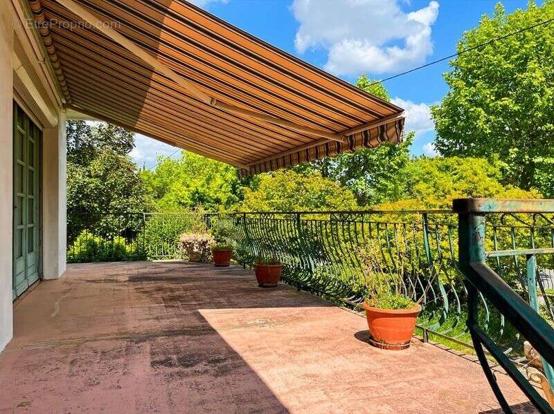 Maison à SAINT-CLAR