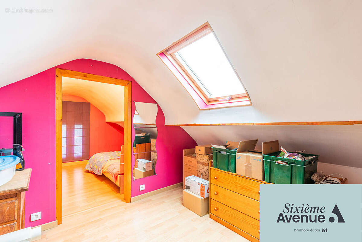 Maison à SAVIGNY-SUR-ORGE