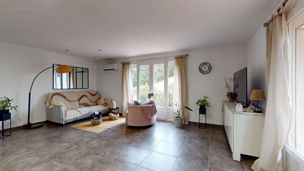 Maison à SALLES-D&#039;AUDE