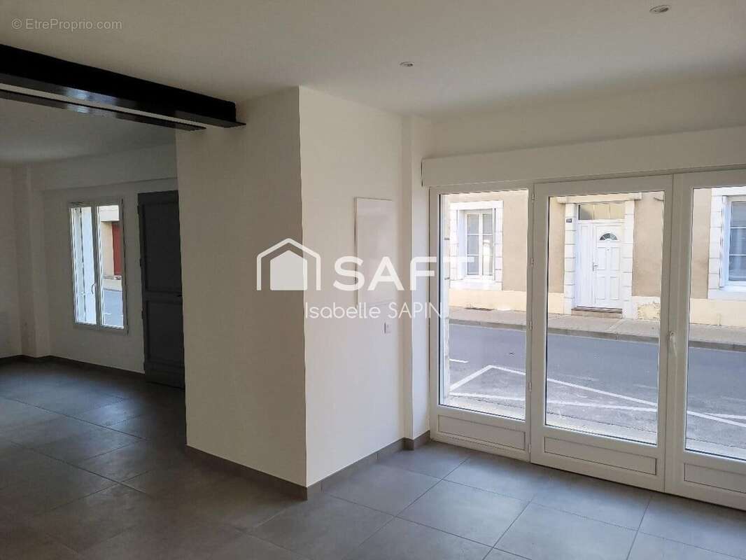 Photo 4 - Maison à NEUVILLE-DE-POITOU