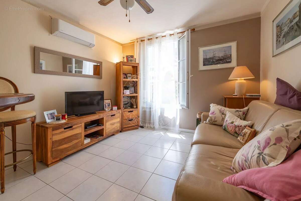 Appartement à BEAULIEU-SUR-MER