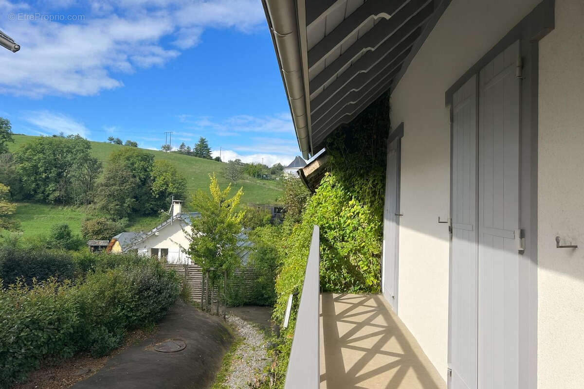 Appartement à JACOB-BELLECOMBETTE