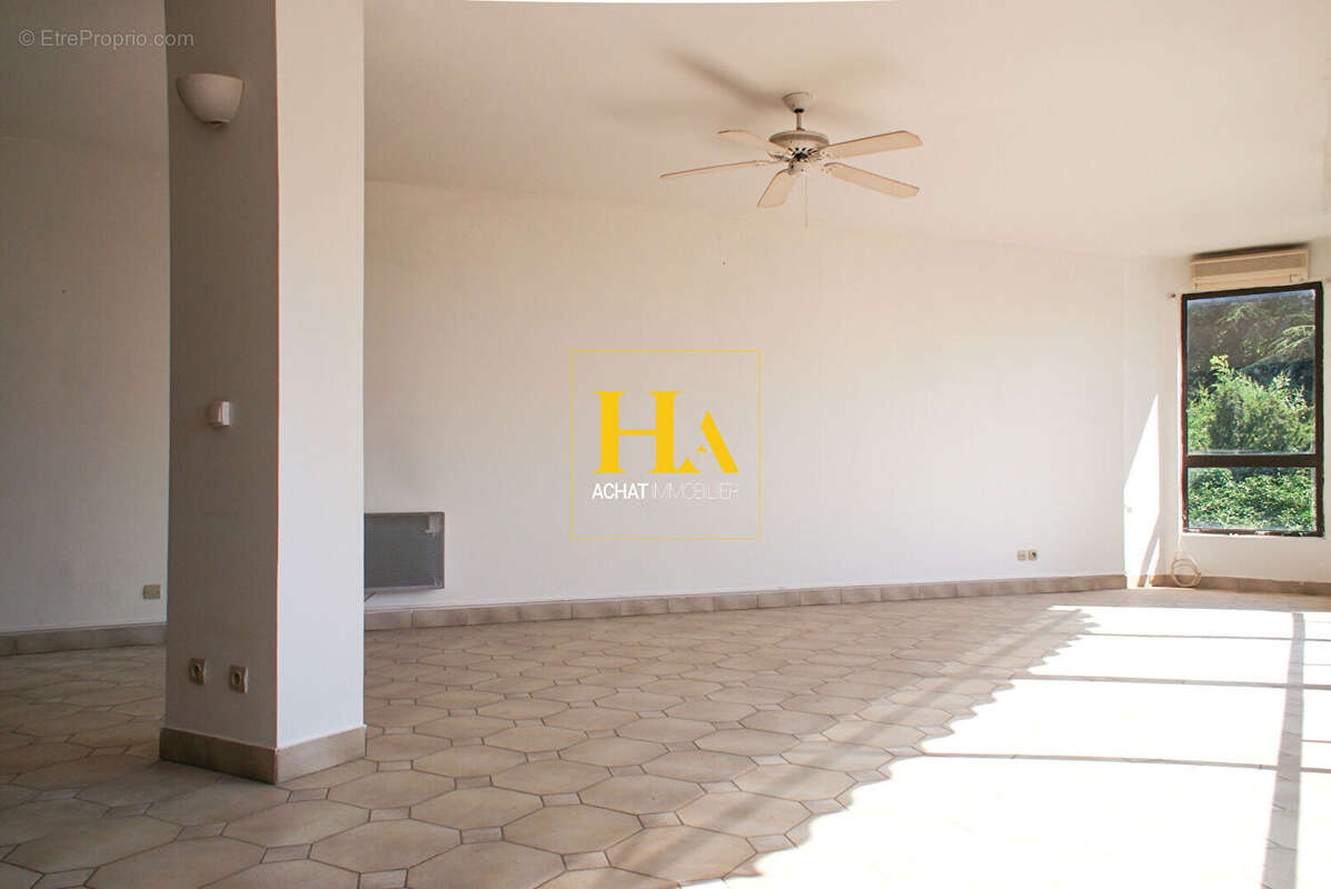 Appartement à MONTELIMAR