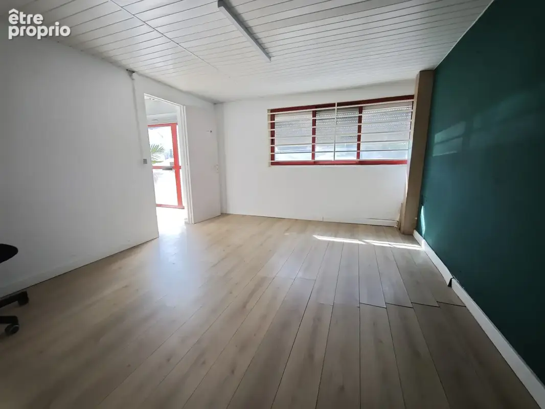 Mur commercial - photo 2