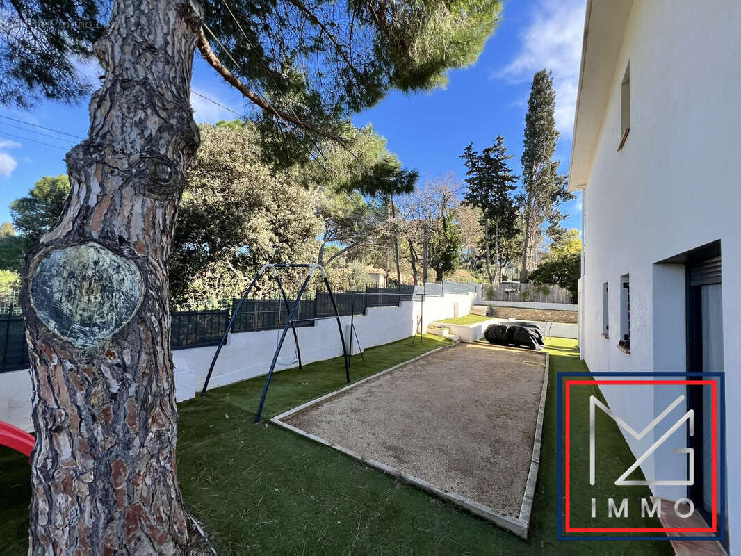 Maison à SIX-FOURS-LES-PLAGES