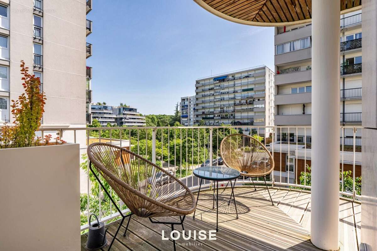 Appartement à VELIZY-VILLACOUBLAY