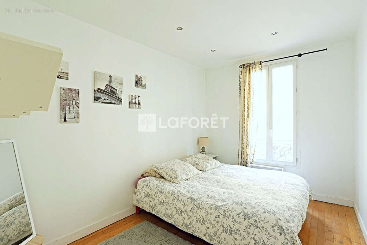 Appartement à PARIS-14E