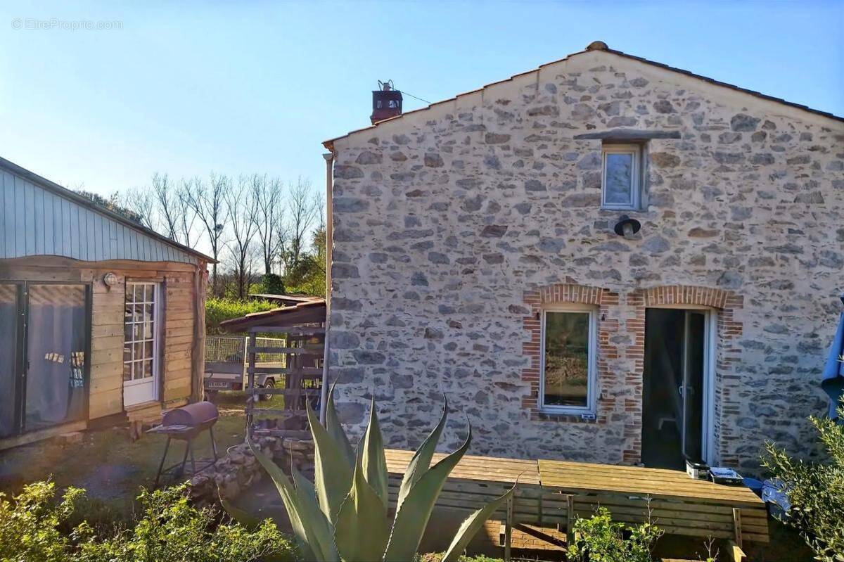 Maison à LEGE
