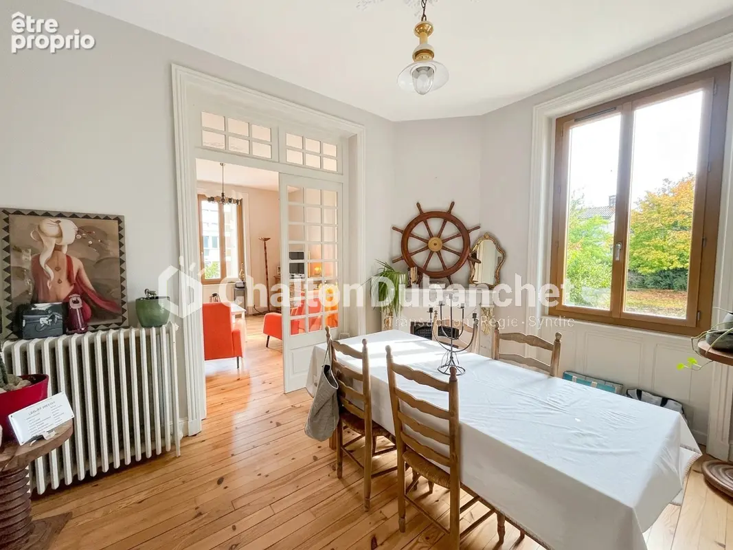 Maison 10 pièces 163 m² à vendre à Feurs (42110) - photo 3