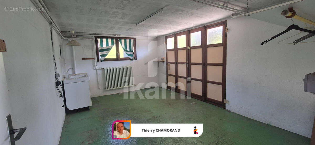 Maison Brison-Saint-Innocent   Charme et potentiel - photo 13
