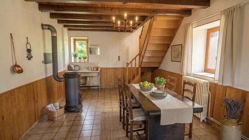 Maison à SAINT-BERON