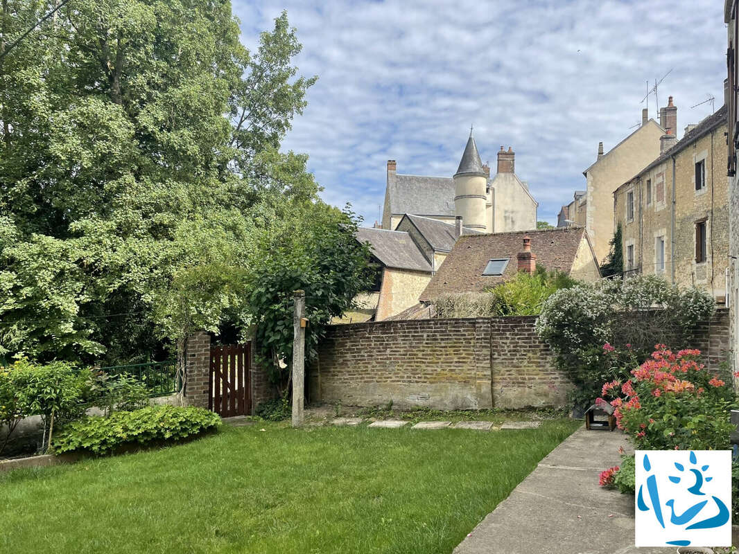 Maison 114 m² à Mortagne-Au-Perche  - photo 2
